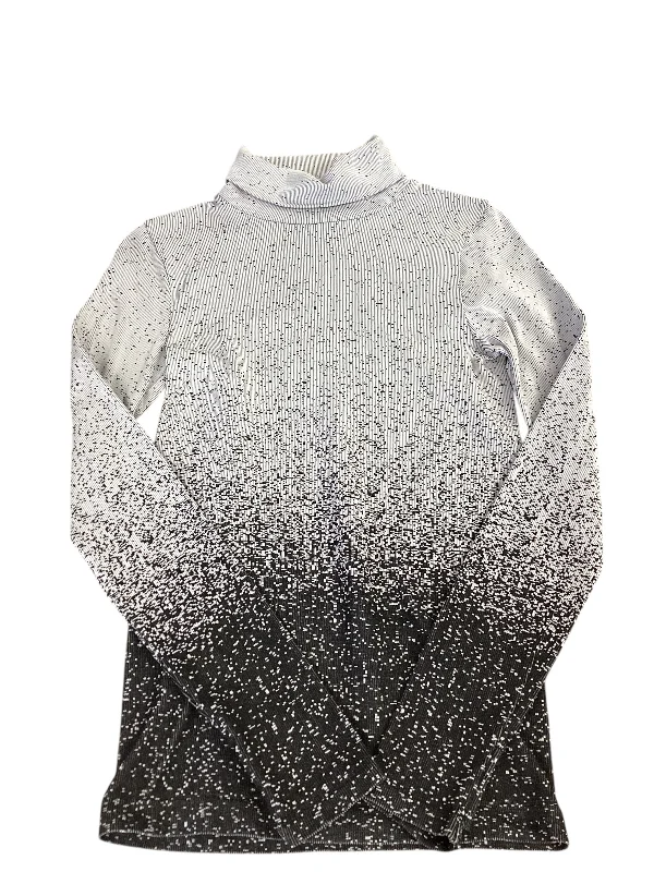 Outdoor Clothing Athletic Top Long Sleeve Crewneck By Athleta In Black & Grey, Size: Xs