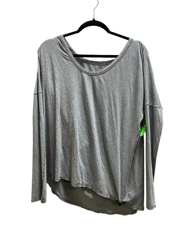 Soft Fabrics Athletic Top Long Sleeve Collar By Lululemon In Grey, Size: M