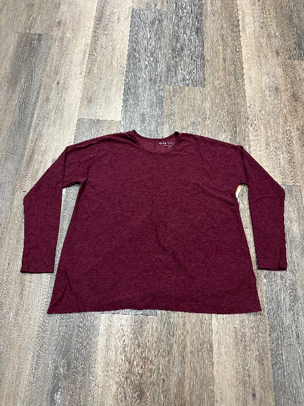 Versatile Wardrobe Athletic Top Long Sleeve Collar By Beyond Yoga In Red, Size: S