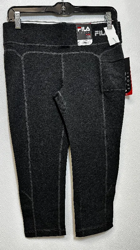 Everyday Comfort Athletic Capris Fila, Size S