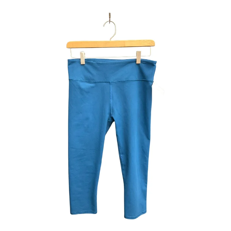 Sporty Trends Athletic Leggings Capris By Fabletics In Blue, Size: M