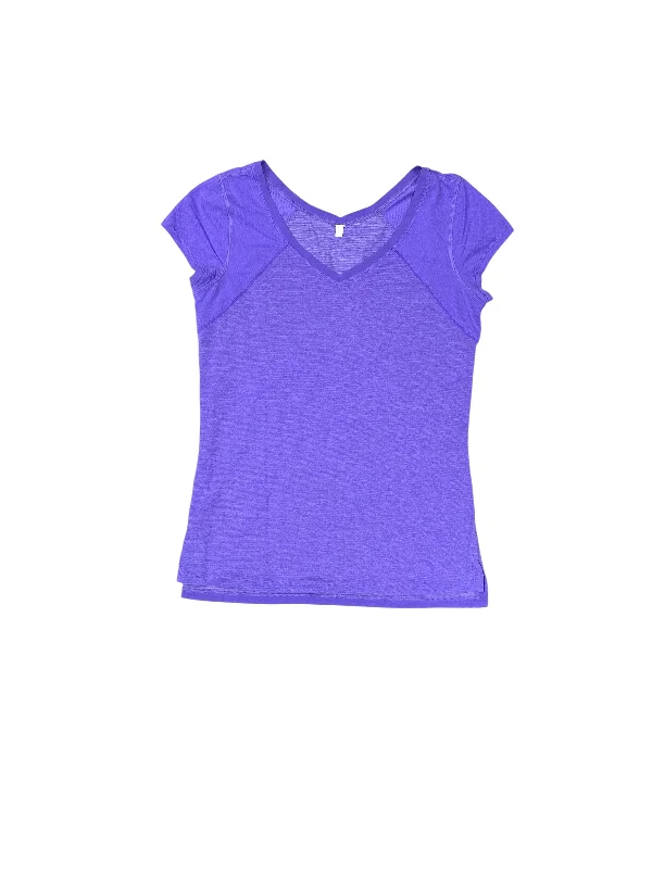 Sporty Chic Athletic Top Long Sleeve Collar By Lululemon In Purple, Size: 6