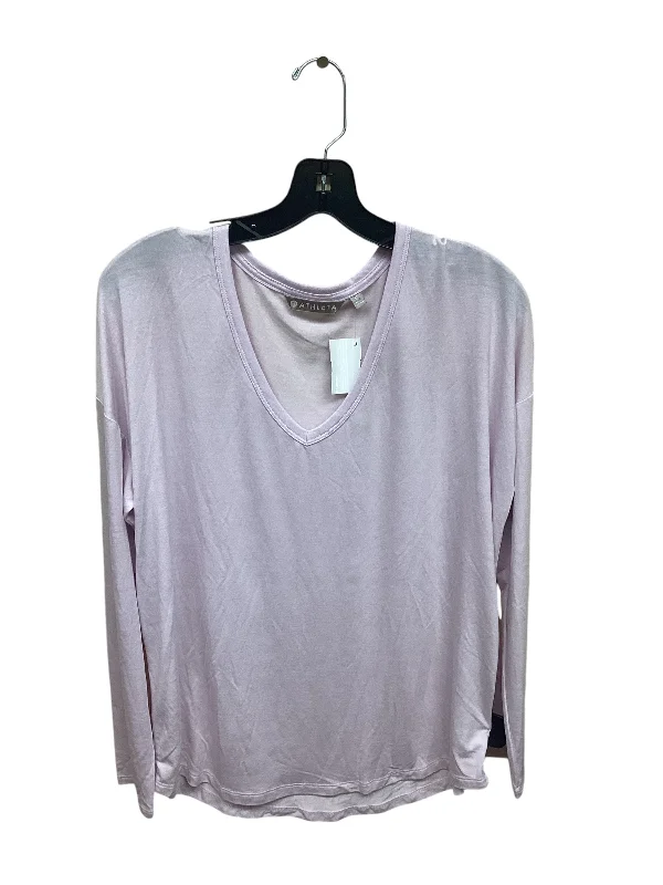 Athletic Top Long Sleeve Crewneck By Athleta In Purple, Size: M