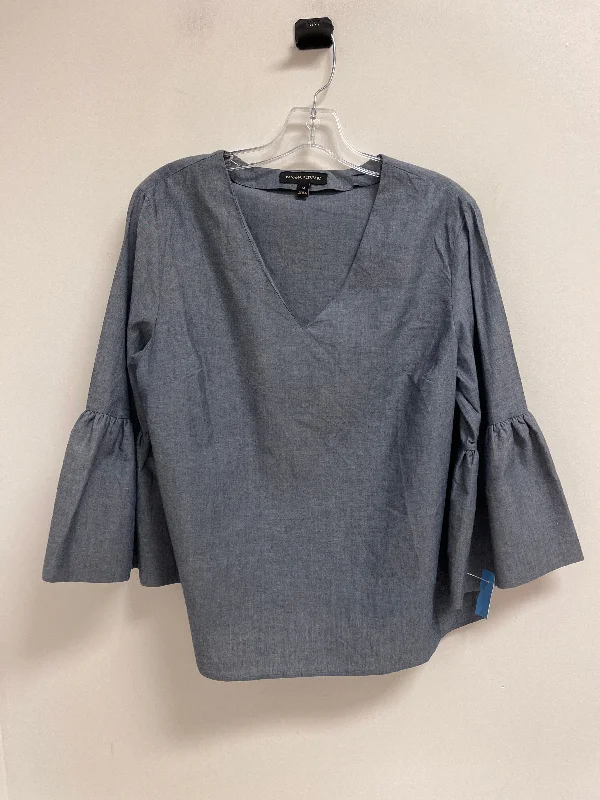 Cool Casuals Top Long Sleeve By Banana Republic In Blue, Size: M
