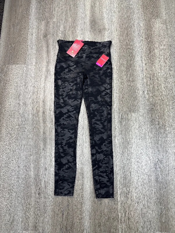 Casual Wear Pants Leggings By Spanx In Camouflage Print, Size: M