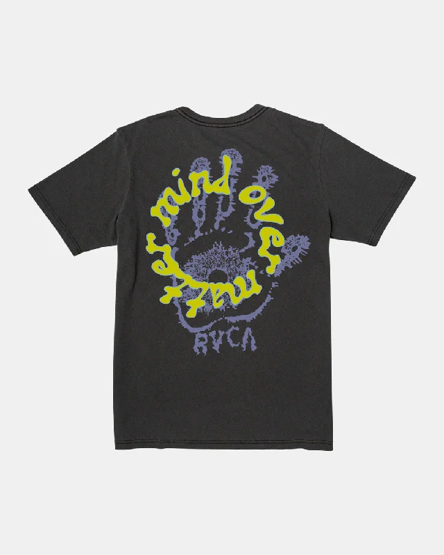 Simple Outfits Matter At Hand Tee - Black