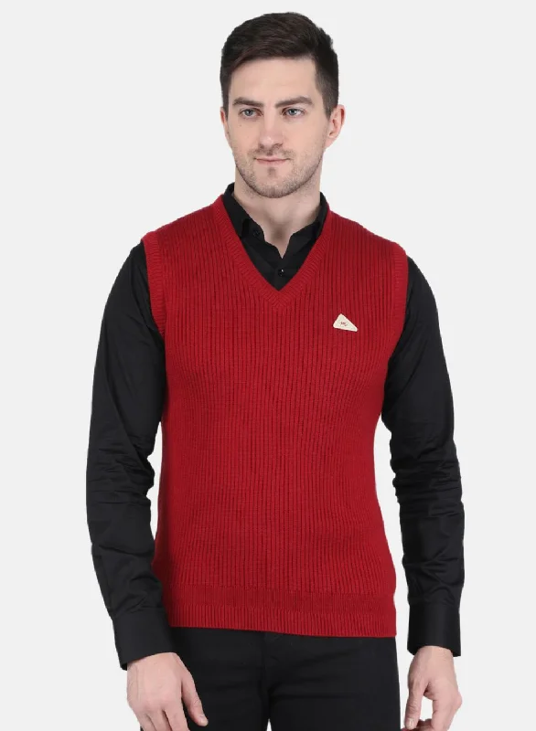 Relaxed Denim Men Maroon Self Design Sweater