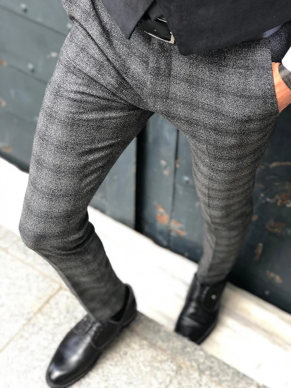 Bakki Slim-Fit Plaid Pants in Black