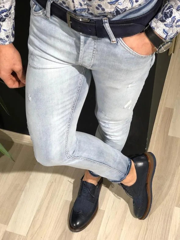 Everyday Wear Heritage Ripped Blue Jeans