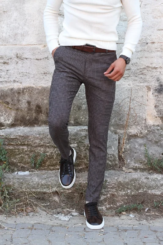 Martin Slim-Fit Plaid Pants in Camel