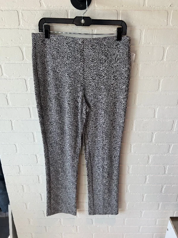 Premium Comfort Pants Dress By Chicos In Black & White, Size: 8