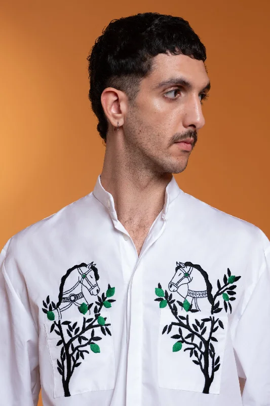 Laid-Back Style Dreaming horses