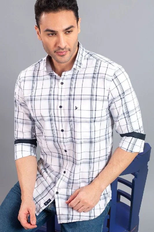 Simple Styles White World Checks - Full-Stain Proof